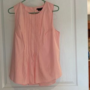 NWOT COTTON SLEEVELESS TOP SIZE SMALL